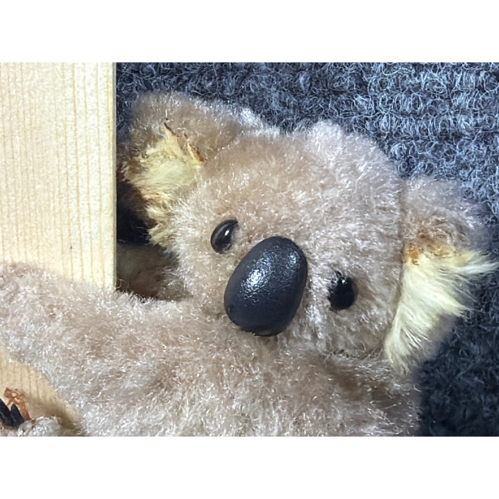 Vintage 1980s Koala Clip On Plush Toy Set of 2 Retro Fuzzy Pencil Huggers - Picture 5 of 6
